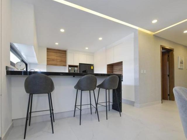 Departamento en venta en Torre Nau, con hermosa vista a la ciudad