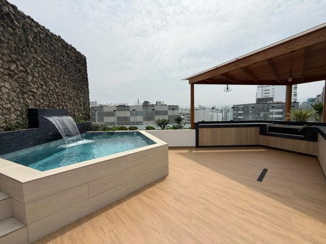 Departamento en venta Miraflores zona malecones PH con piscina