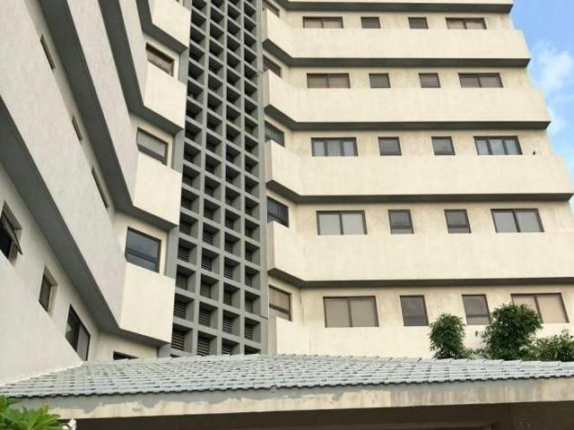 Departamento en VENTA sobre blvd vista al mar, súper amplio!