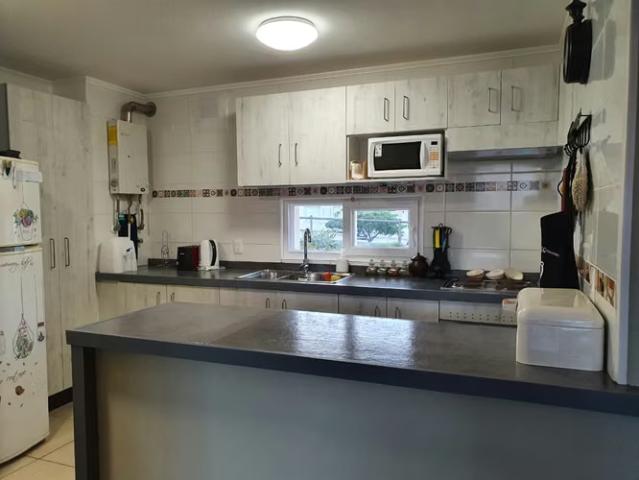 En venta departamento de 3 dormitorios y 2 baños, estacionamiento y bodega, en papudo | 3 dormitorios por 4300.00 en Papudo
