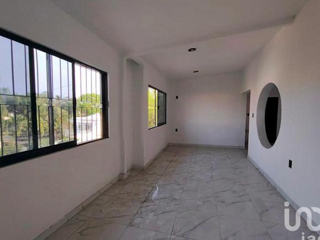 Departamento en Venta. Penthouse en la zona dorada de Colima