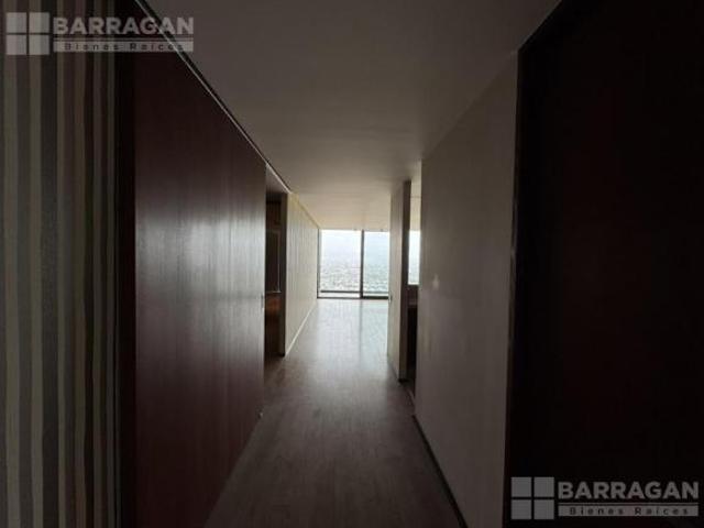 Departamento en venta piso 8 en Mira Diamante con vista panorámica a Querétaro