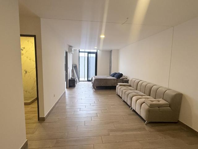 DEPARTAMENTO EN VENTA TORRE LIVO, AV REVOLUCION, CERCA DEL PARQUE FUNDIDORA