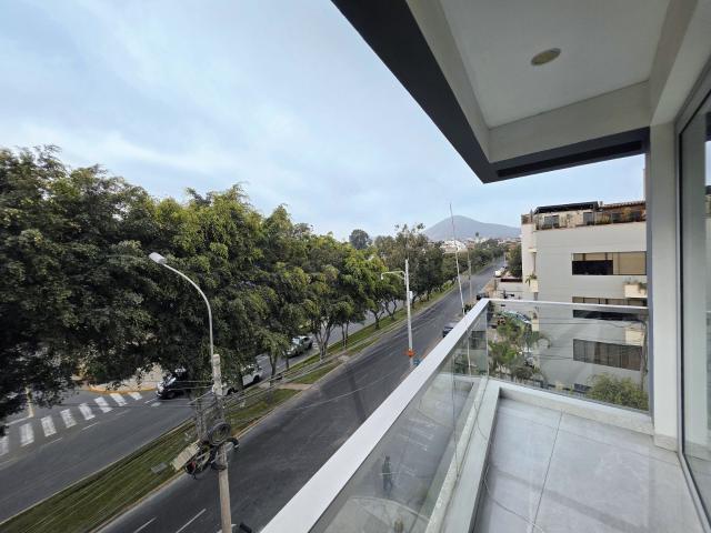DEPARTAMENTO EN VENTA | TERRAZA | BALCÓN | SALA DE ESTAR | 2 COCHERAS