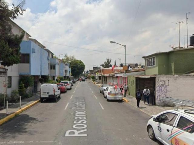 Departamento en Venta ubicado en la Alcaldía Iztapalapa, Calle Rosario Castellanos