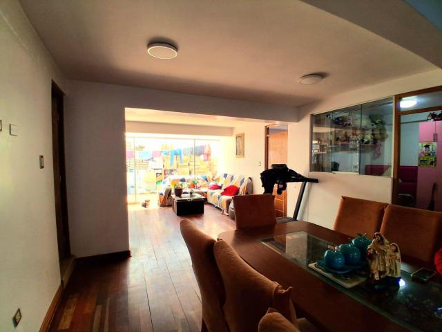 DEPARTAMENTO EN VENTA > URB. TTIO 1er PARADERO
