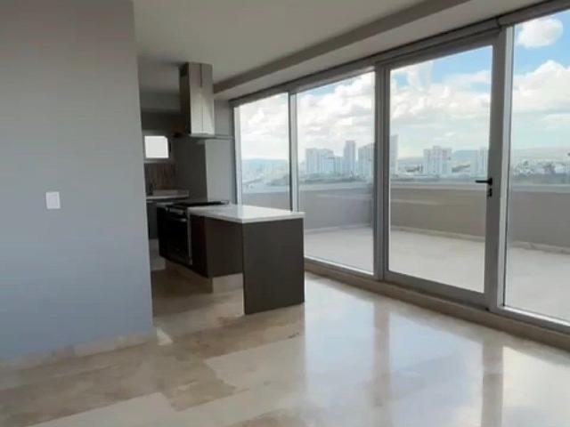 DEPARTAMENTO EN VENTA Y RENTA CON TERRAZA EN MILENIO MONTEBELLO