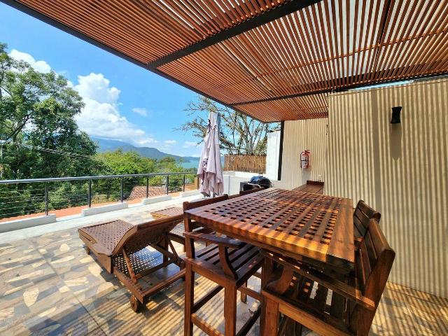 DEPARTAMENTO EN VENTA Y RENTA CON VISTA AL LAGO EN VALLE DE BRAVO