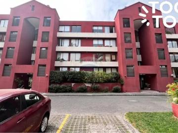 Apartamento en arriendo en Manquehue Oriente - Estacionamiento