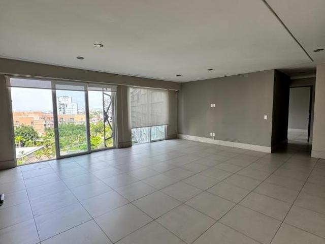 Departamento en Vista Lomas en Venta