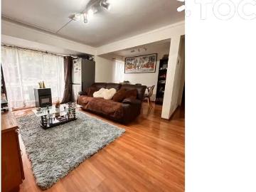 Apartamento en venta en Avenida Los Limonares - Estacionamiento