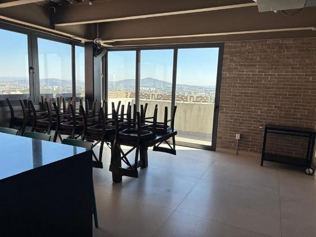 Departamento en Yu Country, nivel 12, Lomas del Country, Guadalajara, Jalisco