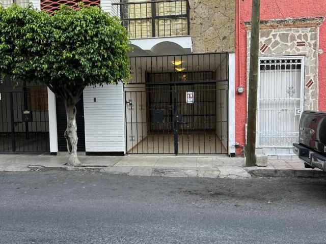 DEPARTAMENTO EN ZONA CENTRO COMPLETAMENTE REMODELADO