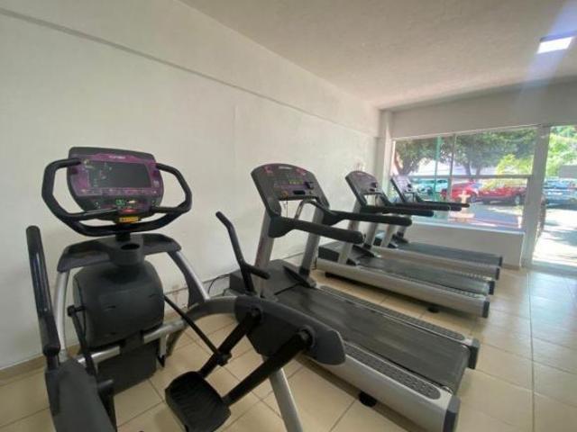 DEPARTAMENTO EN ZONA DORADA