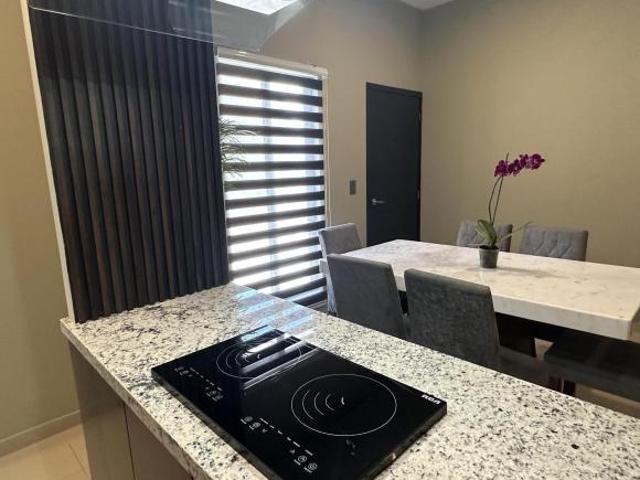 Departamento equipado en planta baja a 5 cuadras de plazuela machado
