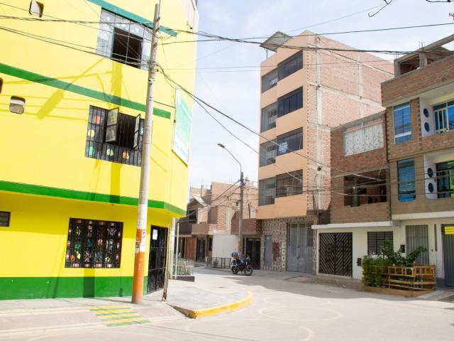 DEPARTAMENTO ESTRENO A UN PASO DE AV.SOL DE NARANJAL SMP