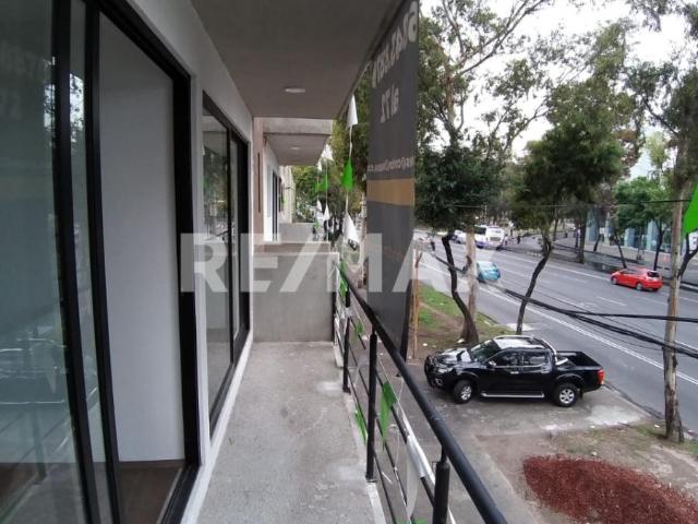 Departamento Exterior con Balcón sobre Canal del Norte – Próximo a Paseo de la Reform