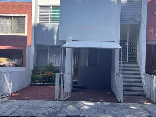 Departamento Frente a Parque en Arboledas!
