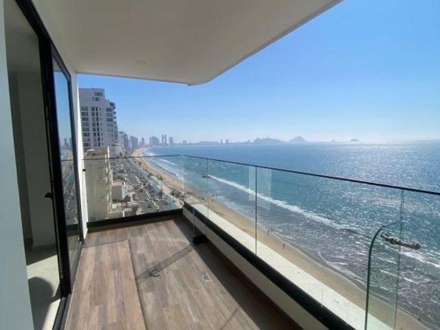 Departamento Frente al Mar, Vista al Mar en el Malecón de Mazatlán!