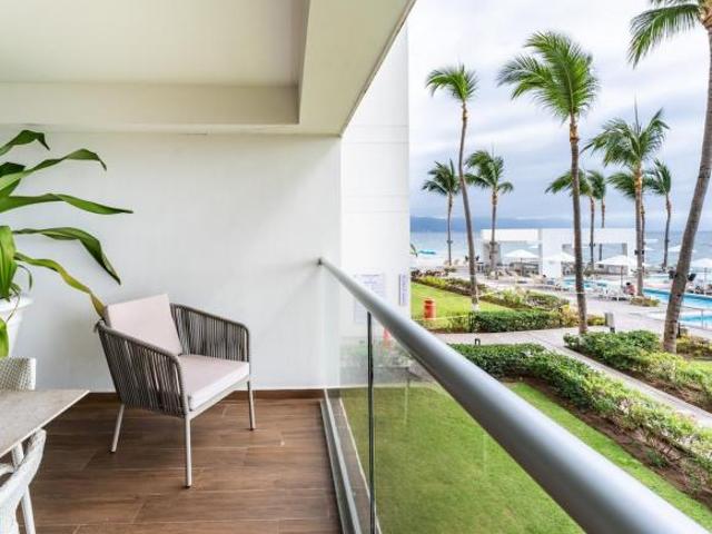 Departamento Frente al Mar en Venta en Puerto Vallarta Ideal para Inversion en Renta