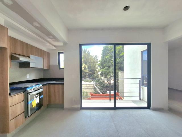 DEPARTAMENTO INTERIOR CON BALCON Y ROOF GARDEN PRIVADO EN PREVENTA EN COL. ZACAHUITZCO BENITO JUAREZ