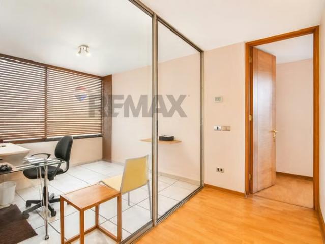 Departamento junto al club de golf los leones | 4 dormitorios por 13950.00 en Las Condes