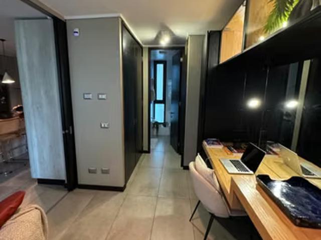 DEPARTAMENTO Moderno departamento con excelente conectividad | 2 dormitorios por 7800.00 en Las Condes