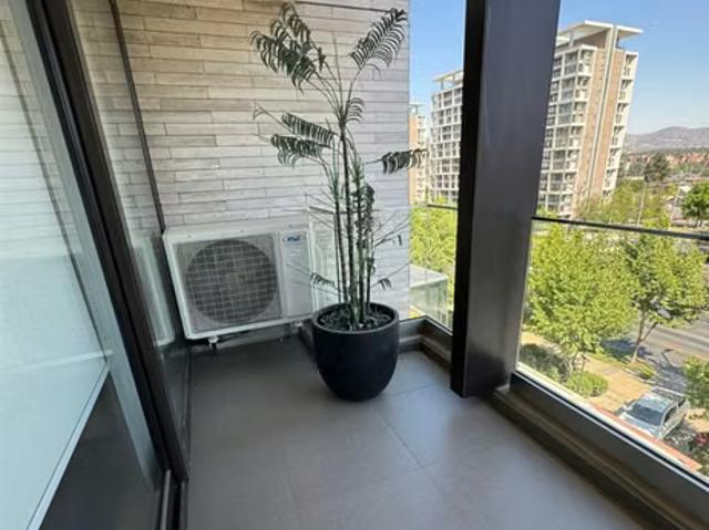 DEPARTAMENTO Moderno departamento con excelente conectividad, rentabilidad sobre 5% anual | 1 dormitorios por 4920.00 en Las Condes