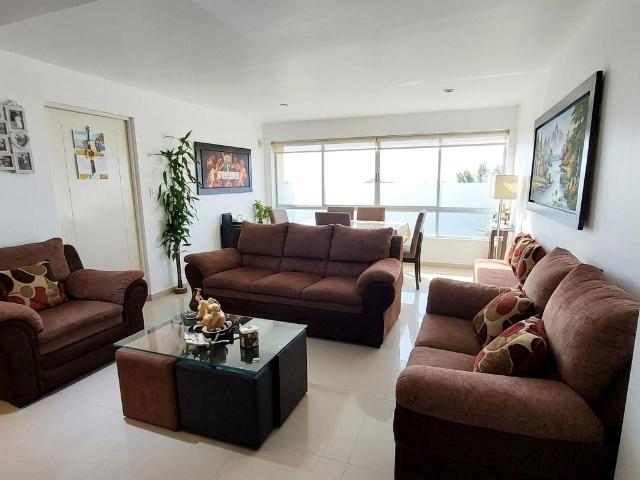 Departamento Moderno en Primer Piso elevado