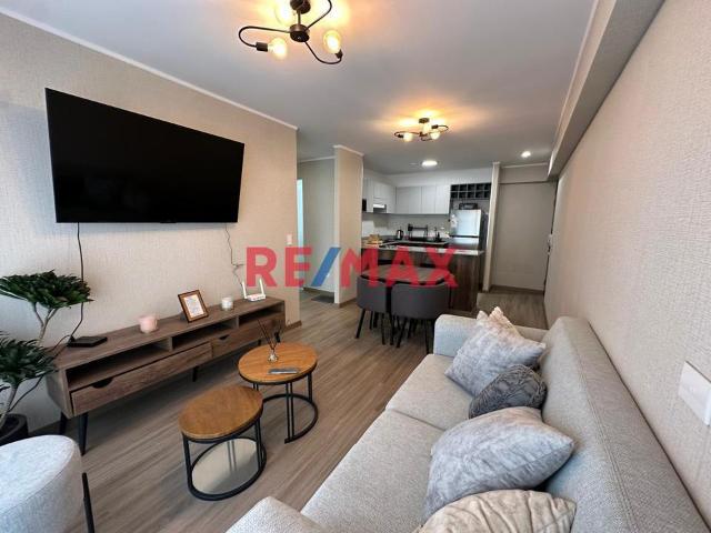 Departamento Moderno En Surquillo Limite Con San Isidro Semi Nuevo