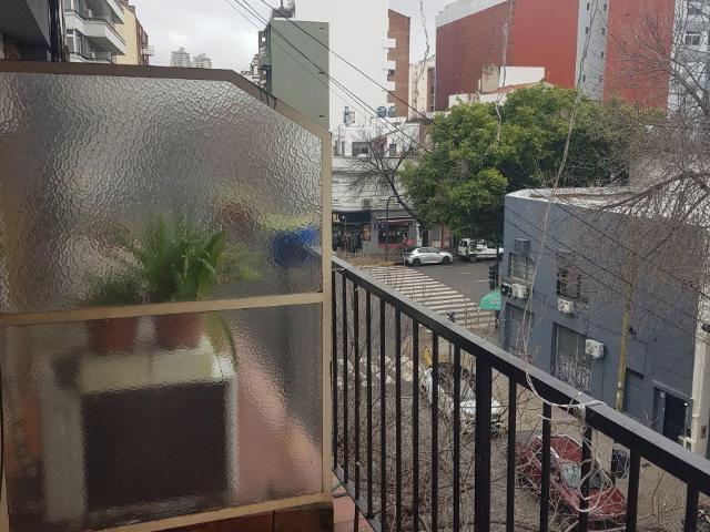 Departamento monoambiente con balcón