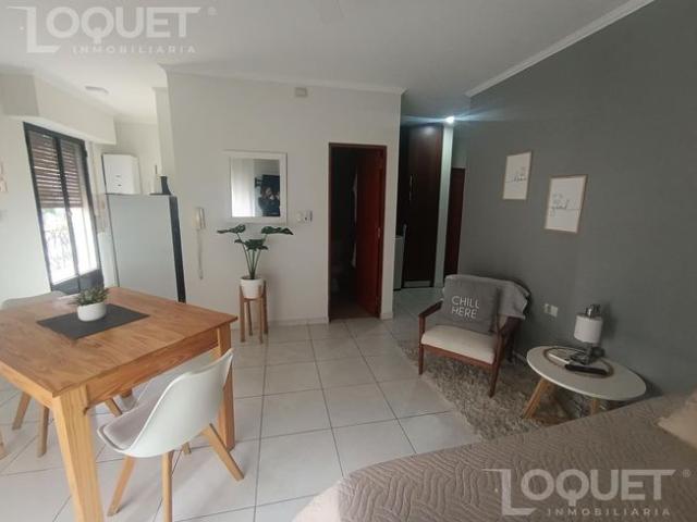 Departamento Monoambiente en alquiler, en pleno Bv. Galvez