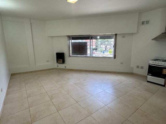 Departamento monoambiente en alquiler en Villa Madero – Carrara Propiedades