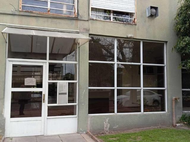 Departamento muy amplio de 3 dormitorios en zona facultades