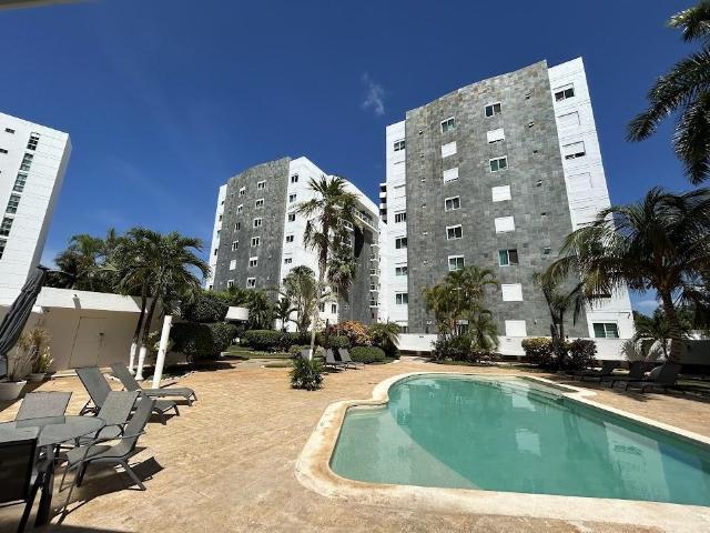 Departamento muy amplio, precio de oportunidad / Very spacious apartment