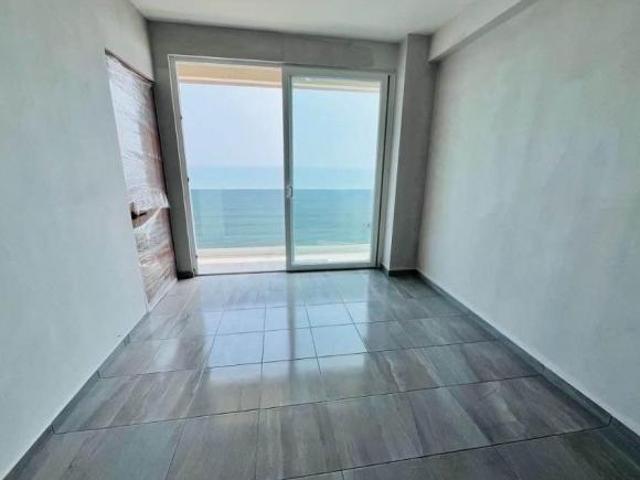 DEPARTAMENTO NUEVO EN TORRE PALMS FRENTE AL BULEVAR CERCA DE PLAZA AMERICAS