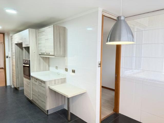 Departamento se vende depto. En av. gastón hamel, reñaca cód. 589 | 5 Dormitorios por 12990.00 en Viña del Mar