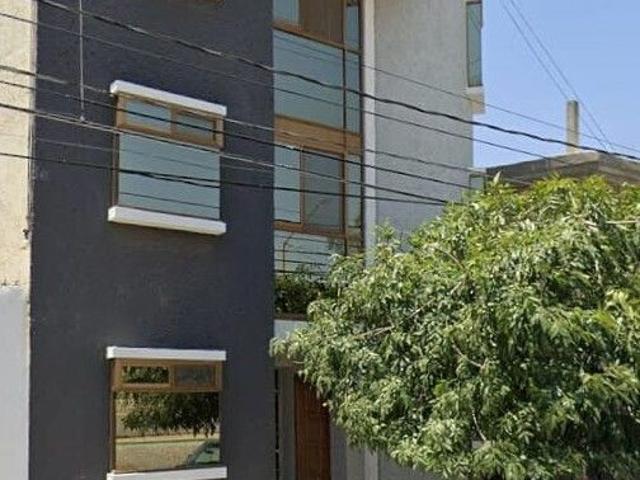 Departamento semi amueblado, al Norponiente, gran ubicación
