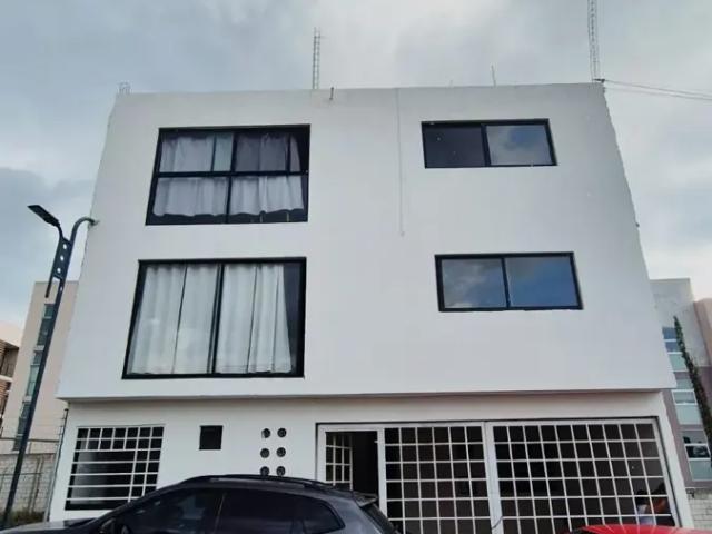 Departamento Semi Amueblado en Renta