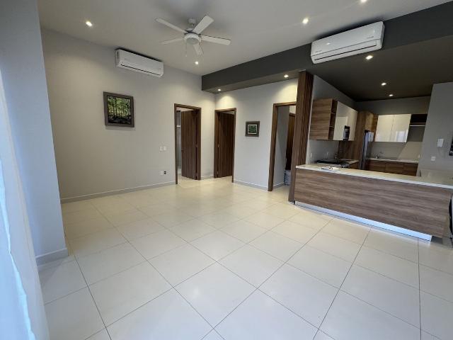Departamento semi amueblado en renta en condominio PUNTO NOVO, NUEVO VALLARTA