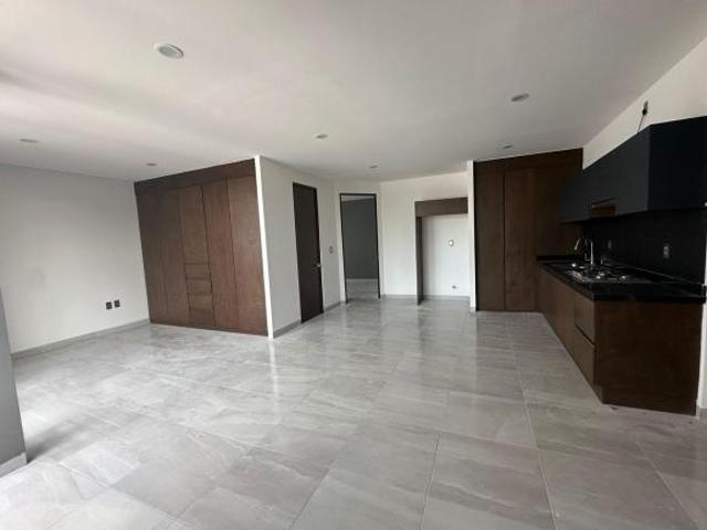 Departamento semi nuevo en venta, Torre Nervo, cerca de Plaza Mayor, ideal para inversionista. Zona
