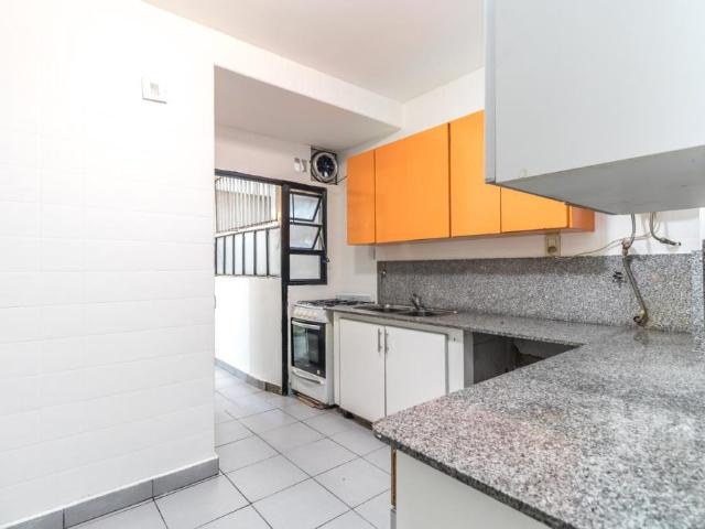 DEPARTAMENTO: SUPER AMPLIO, LUMINOSO Y COMODO