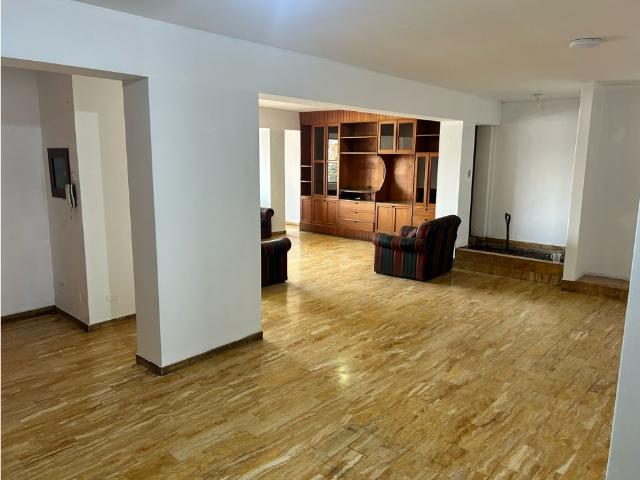 DEPARTAMENTO PARA CASA U OFICINA EN CENTRO DE LA CIUDAD DE TARAPOTO