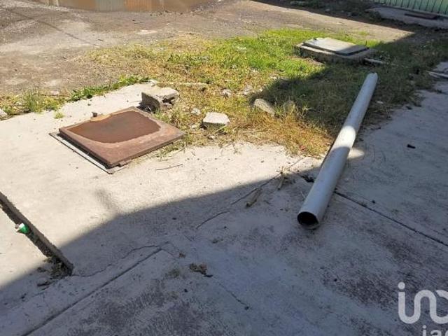 Departamento para remodelar en Coacalco a 2 cuadras de la base de peseros