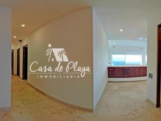 Departamento para remodelar en venta Real Diamante Acapulco