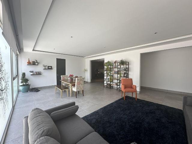 Departamento Penthouse Moderno en Venta, San Jer?nimo, Zona Norte, Vigilancia