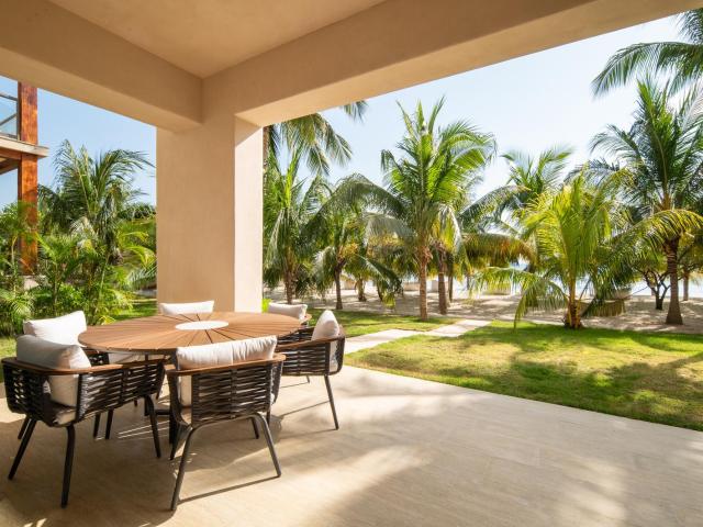 Departamento en Venta, 4 Recamaras, Beach Front, Artila, Isla Mujeres