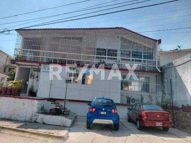 Departamento primer nivel en Fraccionamiento Las playas en Acapulco