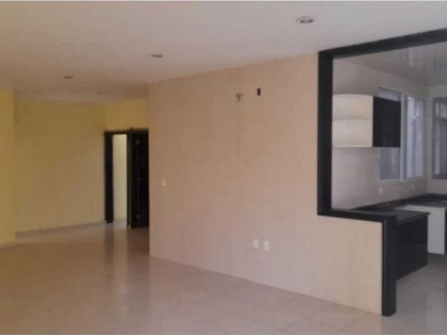 Departamento Primer Nivel en Renta Col. Gil y Saenz Tres Recamaras