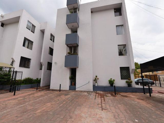 Departamento remodelado a un costado de Plaza Patria